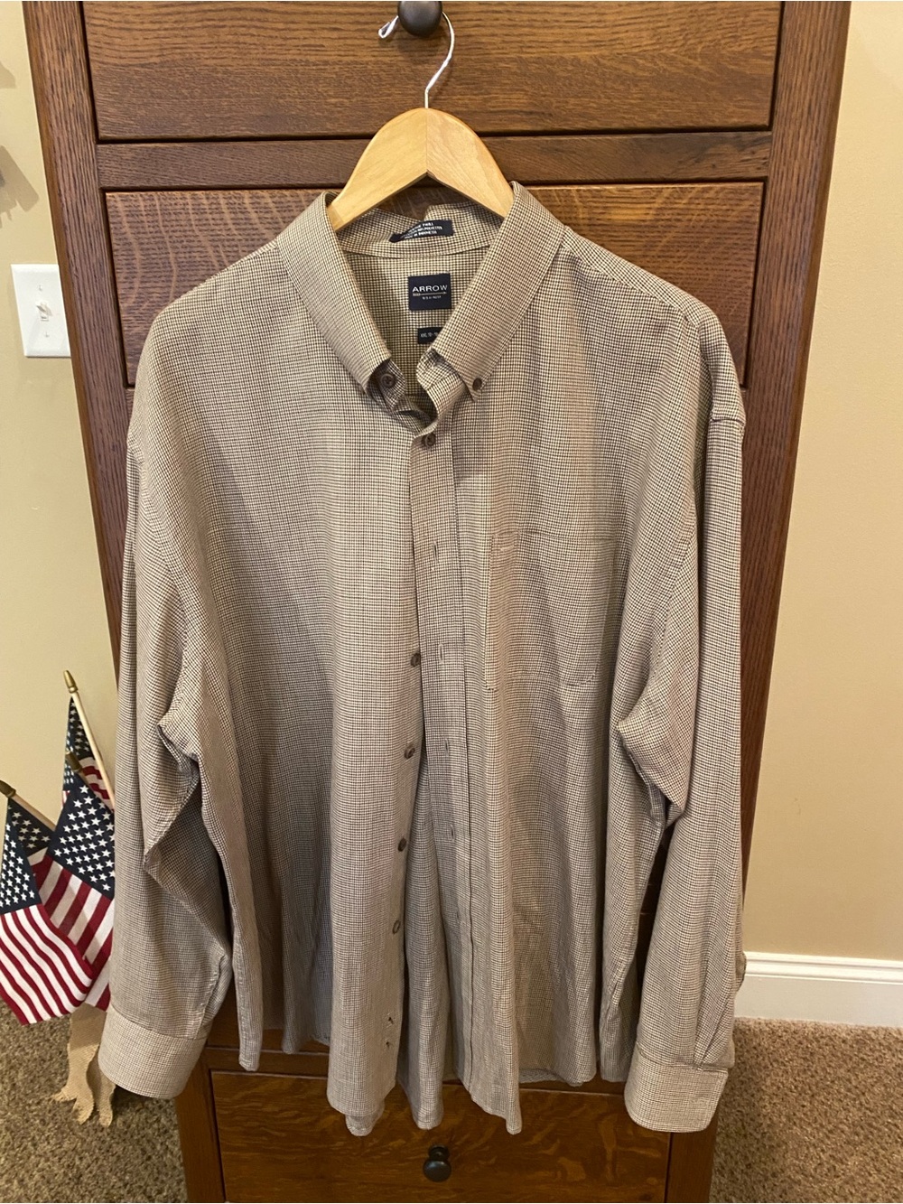 Arrow Men's Button-Down Shirt in Light Tan Microcheck XXL